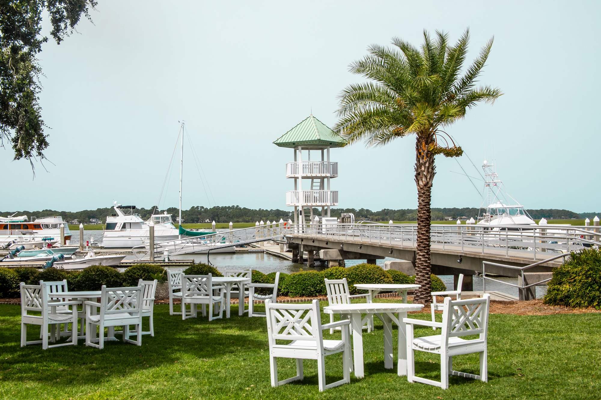 savannah yacht club pool hours